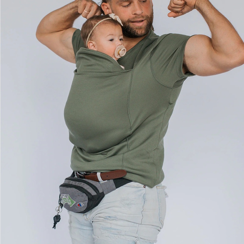 Green Fitted Short Sleeve Tee with V-Neck